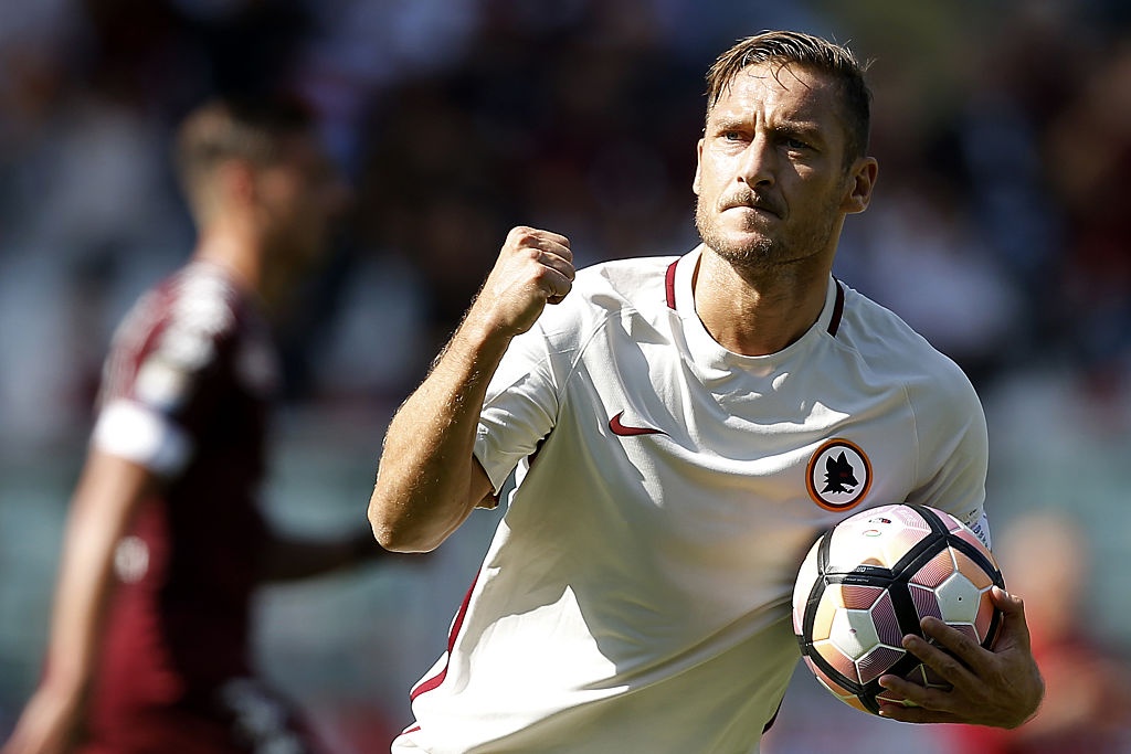 Totti ghi ban tu cham 11 m anh 7