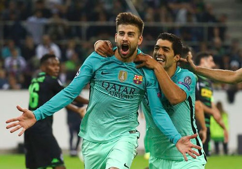 Barca thang nguoc 2-1, Man City hoa Celtic 3-3 hinh anh