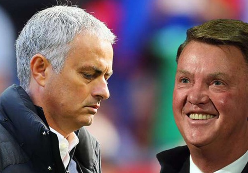 Mourinho te hon Van Gaal khi dan dat MU hinh anh