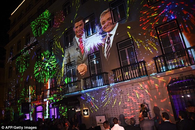 Ronaldo khai trương khách sạn ảnh 6 Ronaldo khai truong khach san anh 6