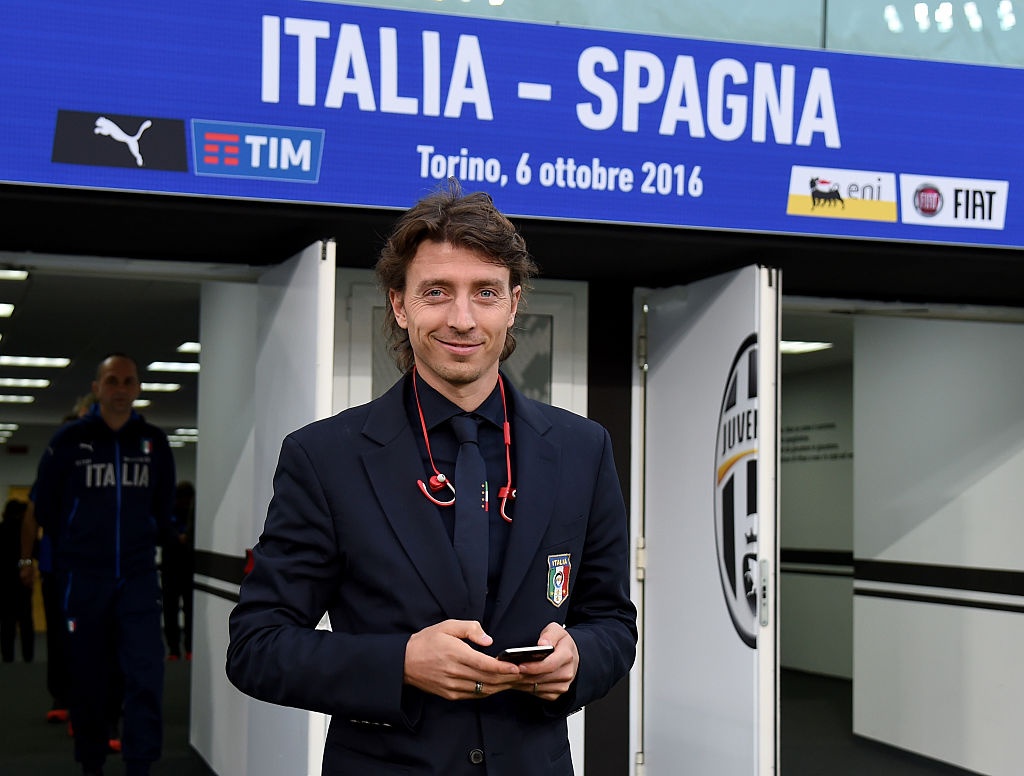 Dan sao Italy dien vest lich lam anh 2