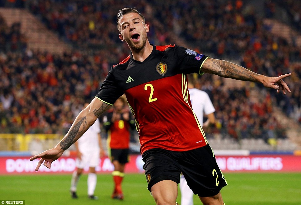 Dan sao Ngoai hang Anh ghi ban anh 7