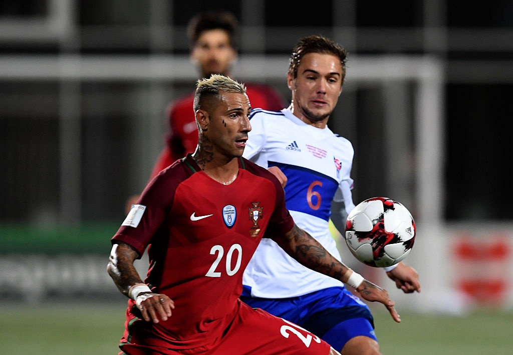 Ronaldo ghi ban cho DT Bo Dao Nha anh 4