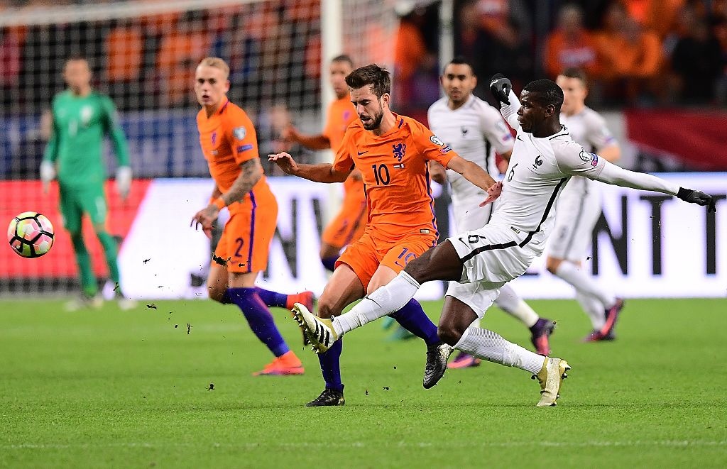 Pogba sut xa ghi ban dep anh 7