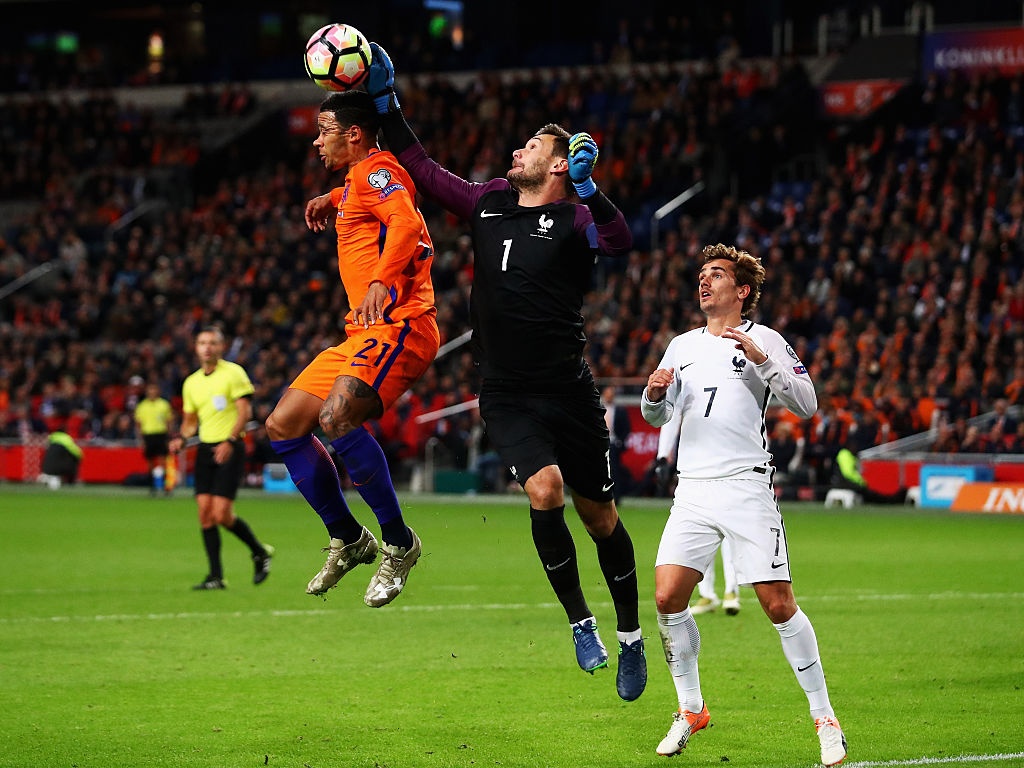 Pogba sut xa ghi ban dep anh 8