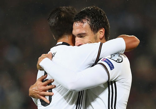 Tuyen Duc giu mach toan thang o vong loai World Cup 2018 hinh anh