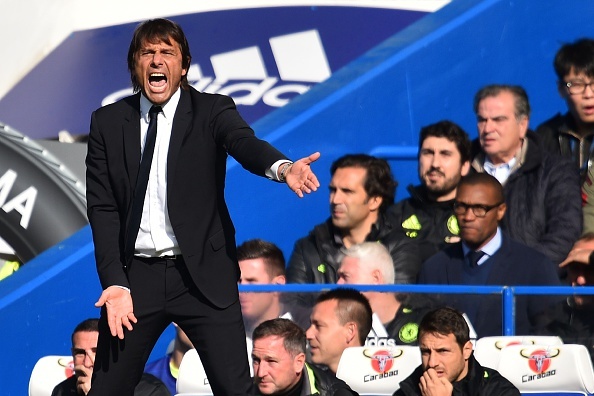 Chelsea 3-0 Leicester: Giai nguy cho Antonio Conte hinh anh