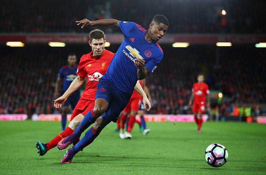 MU su dung xe bus phong ngu anh 6