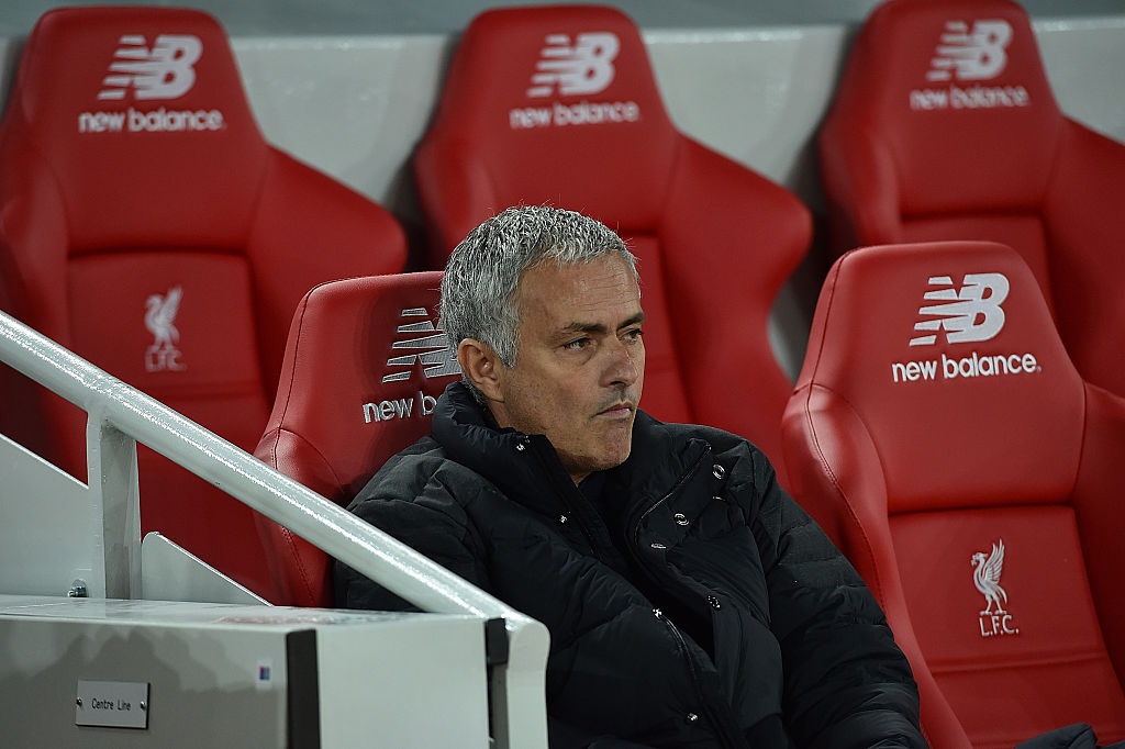 MU su dung xe bus phong ngu anh 3