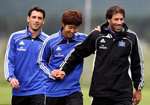 Son Heung-min mang on Van Nistelrooy hinh anh