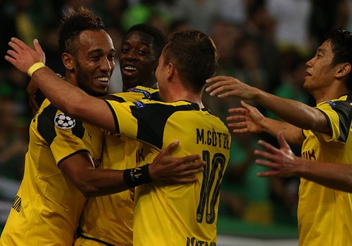 Dortmund tiep tuc dung tren Real nho Aubameyang hinh anh