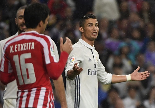 Ronaldo khoi dau mua giai te nhat tu khi den Real hinh anh