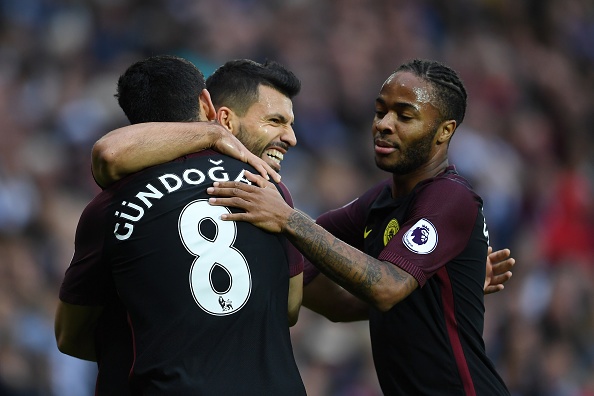 Tottenham hoa Leicester 1-1, Man City thang West Brom 4-0 hinh anh