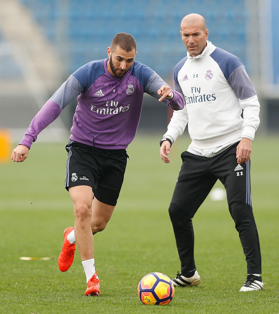 Ronaldo miệt mài tập luyện ảnh 4 Ronaldo miet mai tap luyen anh 4