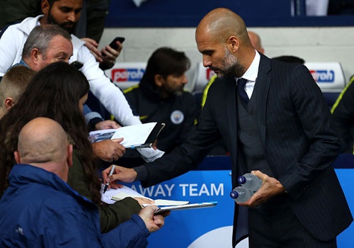 Pep Guardiola khong bao gio dan dat Real hinh anh