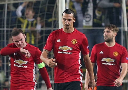 Nhung tran MU gay that vong sau khi Sir Alex nghi huu hinh anh