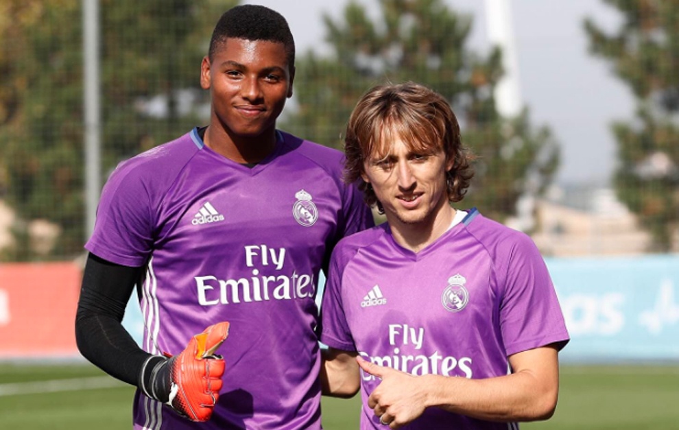 Thu mon 16 tuoi len doi mot Real anh 1