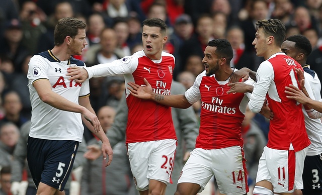 Arsenal 1-1 Tottenham: Phao thu bo lo co hoi len ngoi dau hinh anh