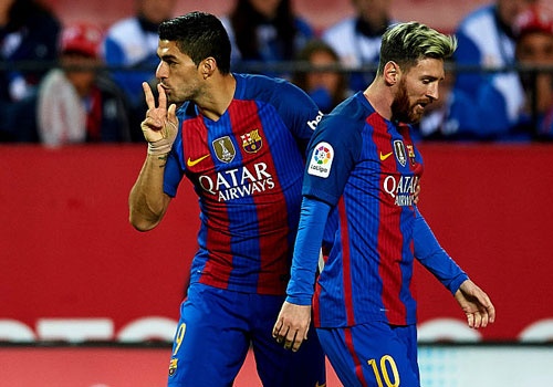 Messi va Suarez giup Barca thang nguoc Sevilla 2-1 hinh anh