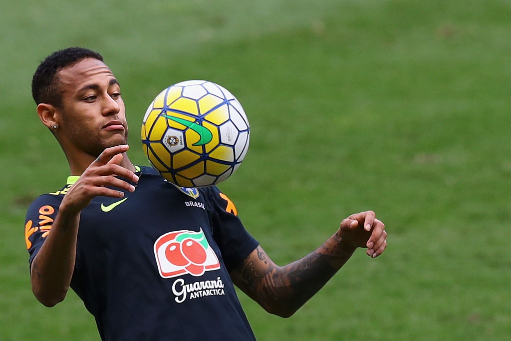Neymar,  Coutinho tro lai tap luyen anh 3
