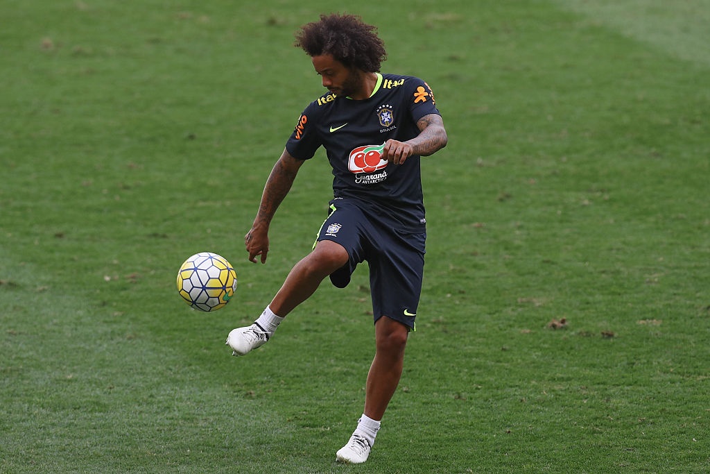 Neymar,  Coutinho tro lai tap luyen anh 6