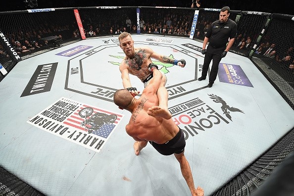 McGregor vui vẻ bên bạn gái ảnh 4 McGregor vui ve ben ban gai anh 4