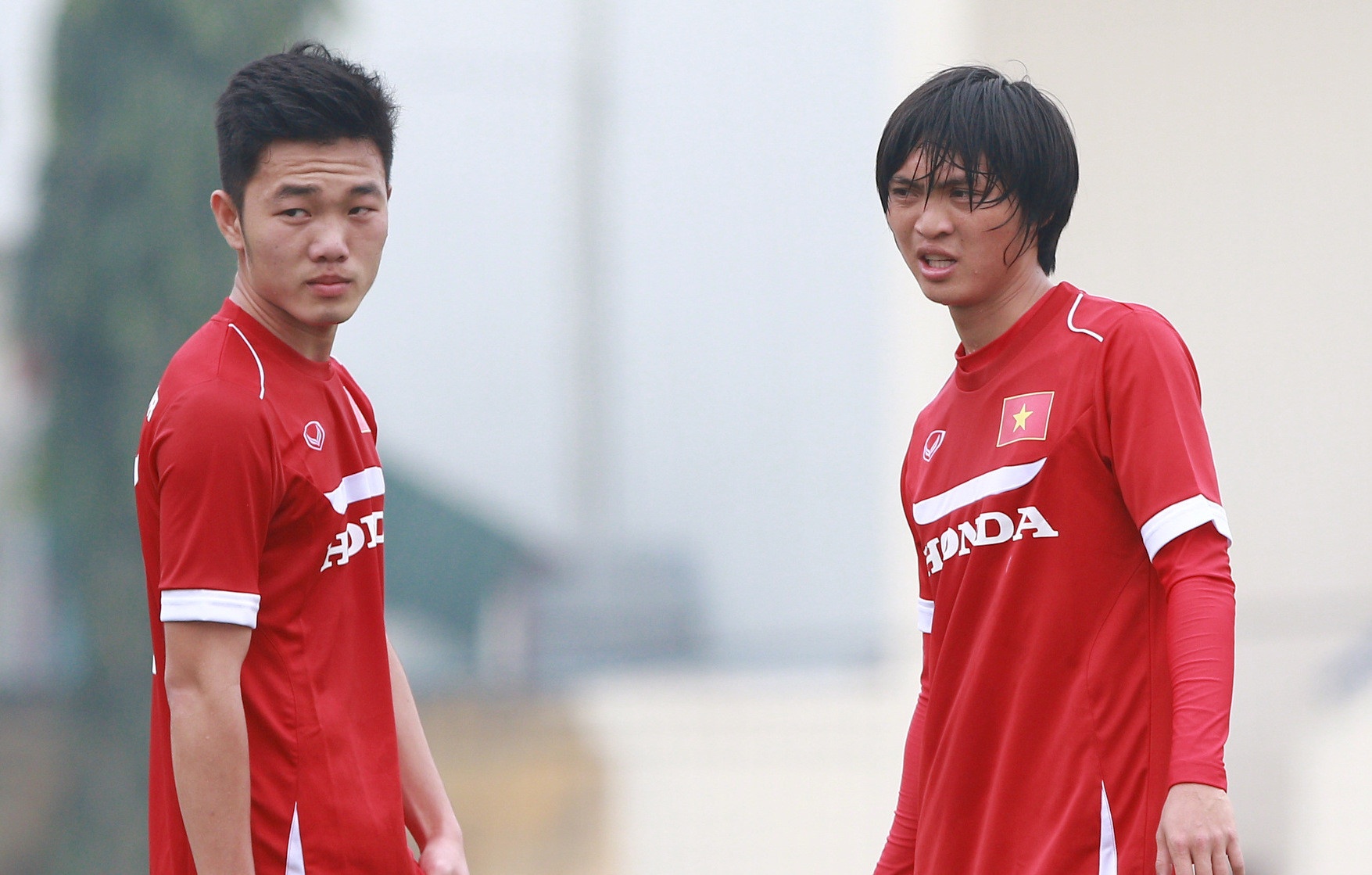 Công Vinh đáng chú ý ở bảng B ảnh 2 Cong Vinh dang chu y o bang B anh 2