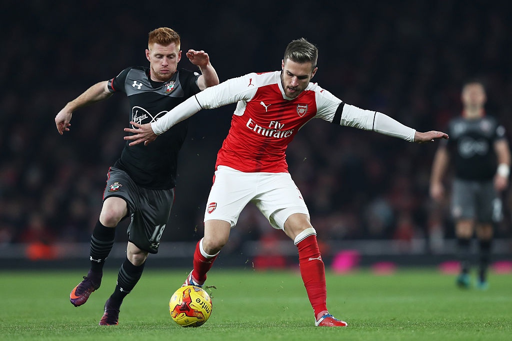 Arsenal dung buoc o tu ket League Cup anh 8