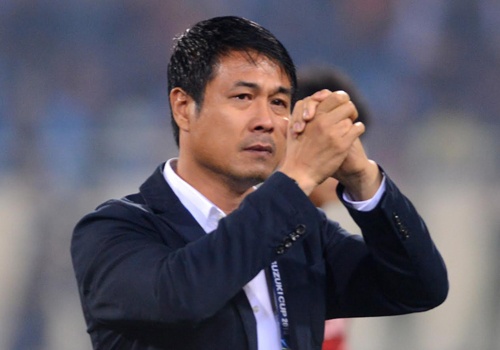 VFF khong sa thai HLV Huu Thang? hinh anh