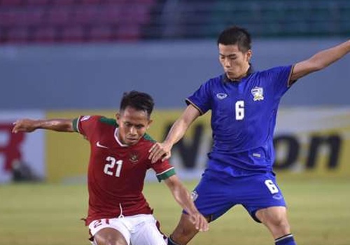 HLV Kiatisak lo lang truoc kha nang tan cong cua Indonesia hinh anh