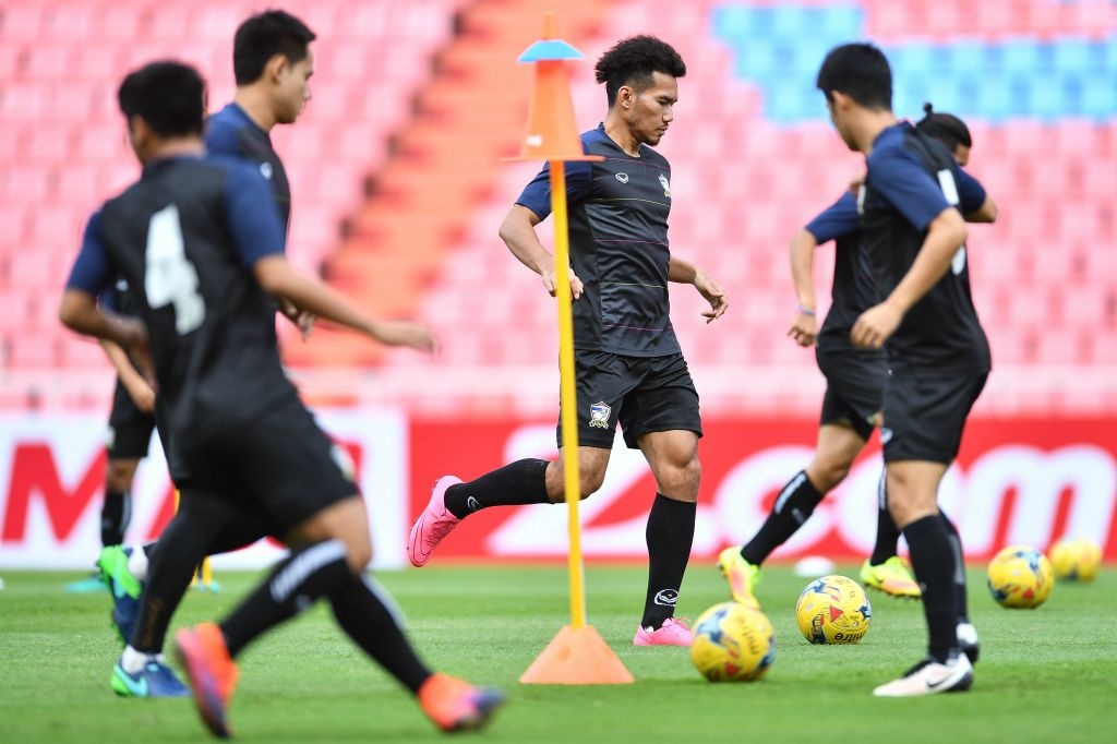 Kiatisak chạy bộ rèn thể lực ảnh 8 Kiatisak chay bo ren the luc anh 8