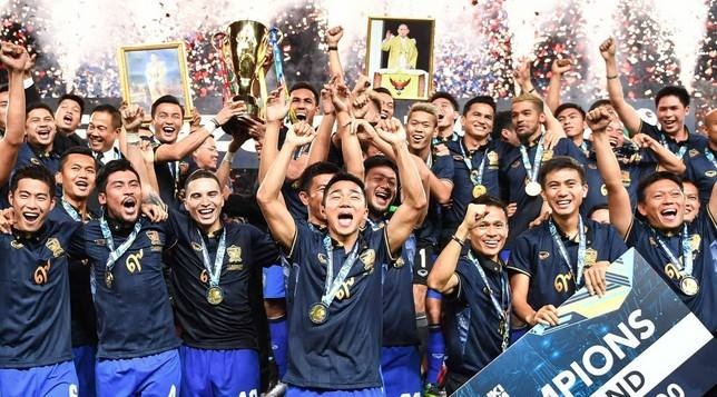 Doi tuyen Thai Lan gianh chuc vo dich AFF Cup 2016 hinh anh