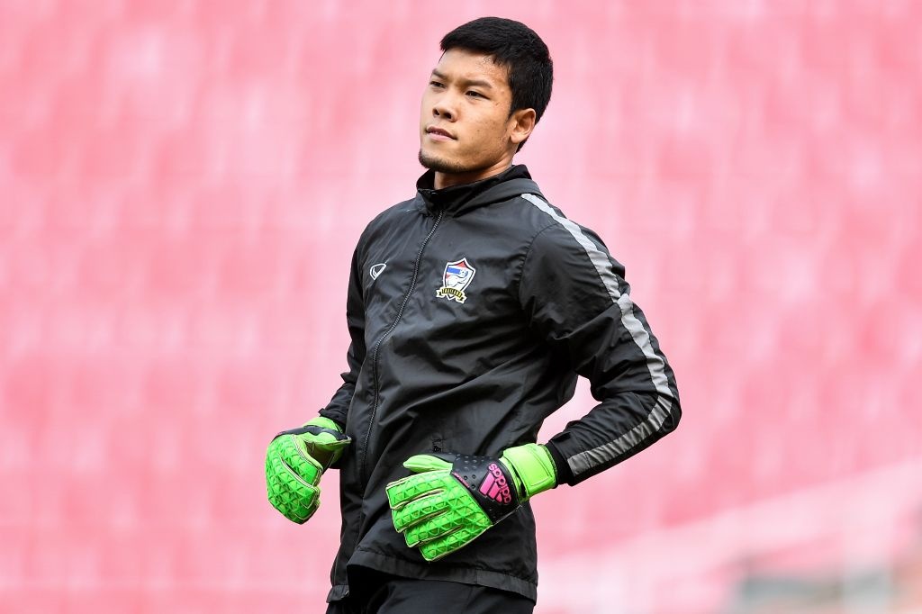 Kiatisak chạy bộ rèn thể lực ảnh 12 Kiatisak chay bo ren the luc anh 12