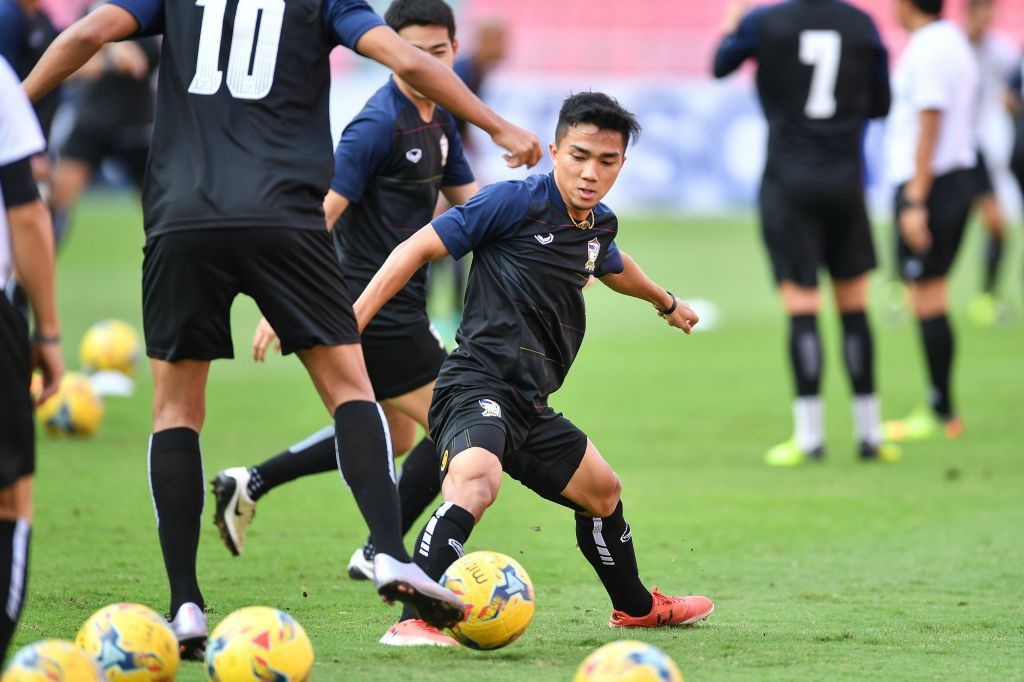 Kiatisak chạy bộ rèn thể lực ảnh 11 Kiatisak chay bo ren the luc anh 11