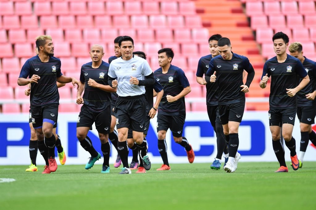 Kiatisak chạy bộ rèn thể lực ảnh 3 Kiatisak chay bo ren the luc anh 3