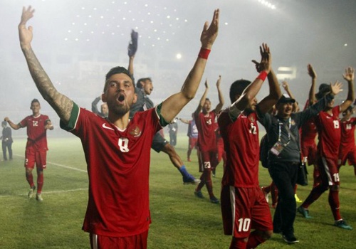 Tuyen Indonesia muon ghi them 2 ban vao luoi Thai Lan hinh anh