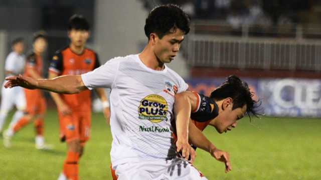 HAGL 3-1 Gangwon: Van Toan, Cong Phuong toa sang hinh anh