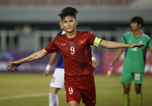 Cong Vinh lam Pho Chu tich CLB TP.HCM hinh anh