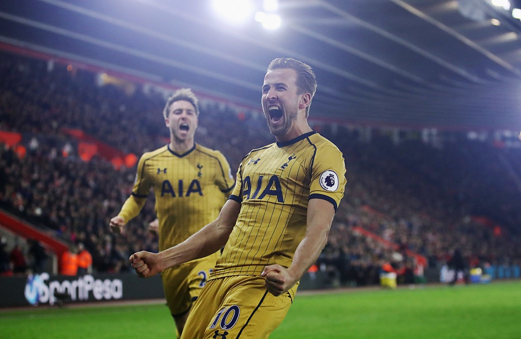 Tottenham de doa vi tri cua Arsenal anh 4