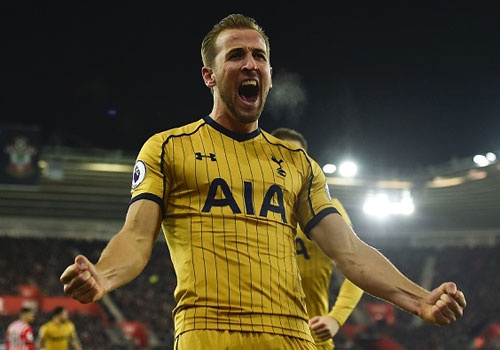 Harry Kane giup Tottenham de doa vi tri cua Arsenal hinh anh
