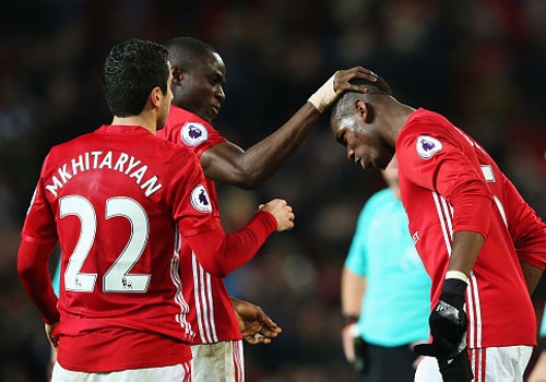 MU hay hon Man City, Arsenal trong nam 2016 hinh anh