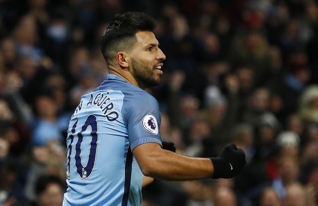 Aguero toa sang, Man City thang trong tran mat nguoi hinh anh
