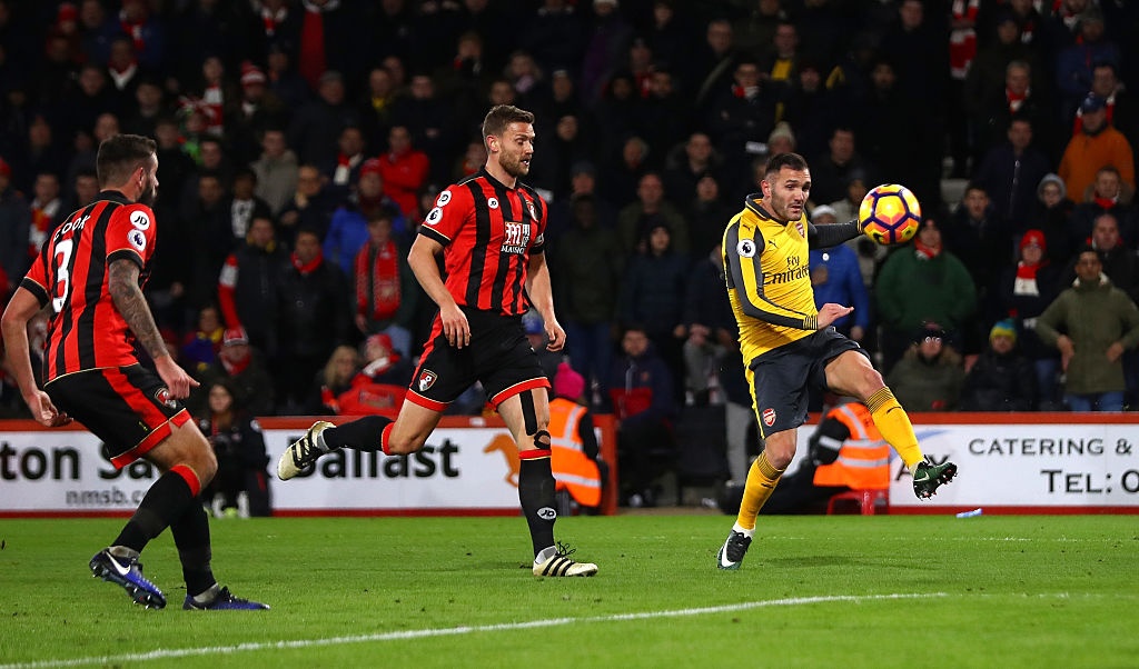 Bi dan 3 ban,  Arsenal hoa Bournemouth anh 8
