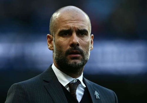 Guardiola danh gia Man City xep sau MU 10 nam hinh anh