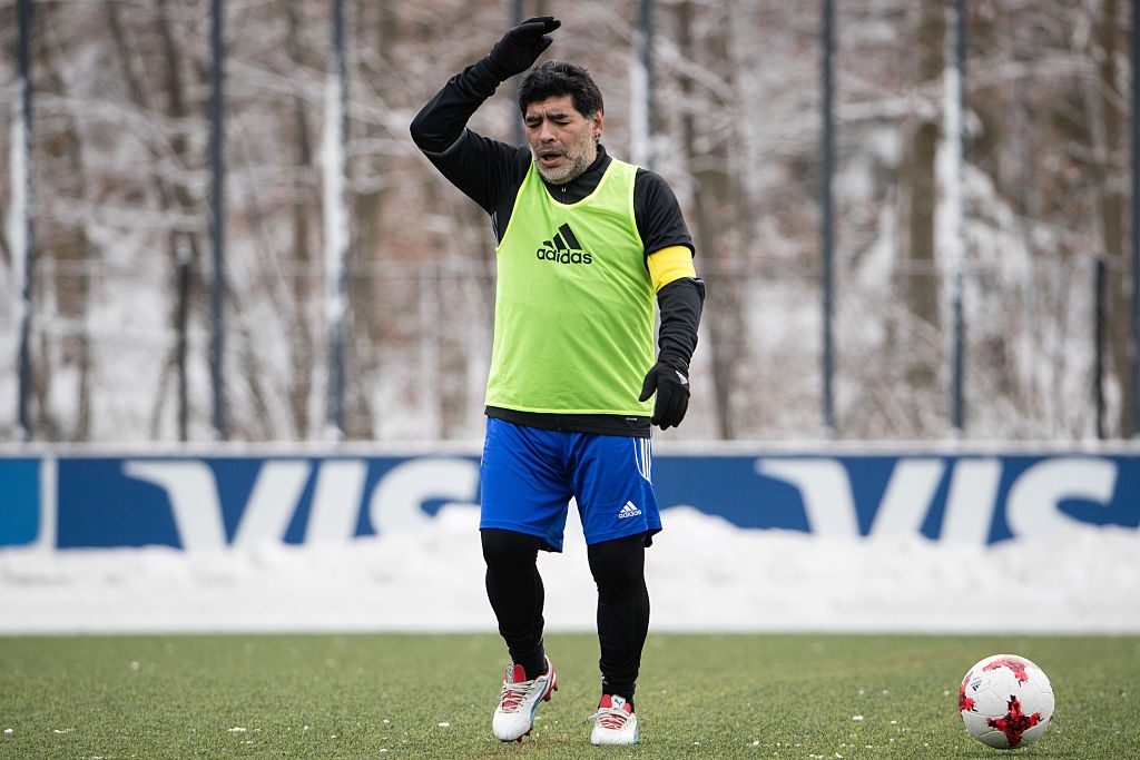 Maradona du tran dau cua cac huyen thoai anh 7