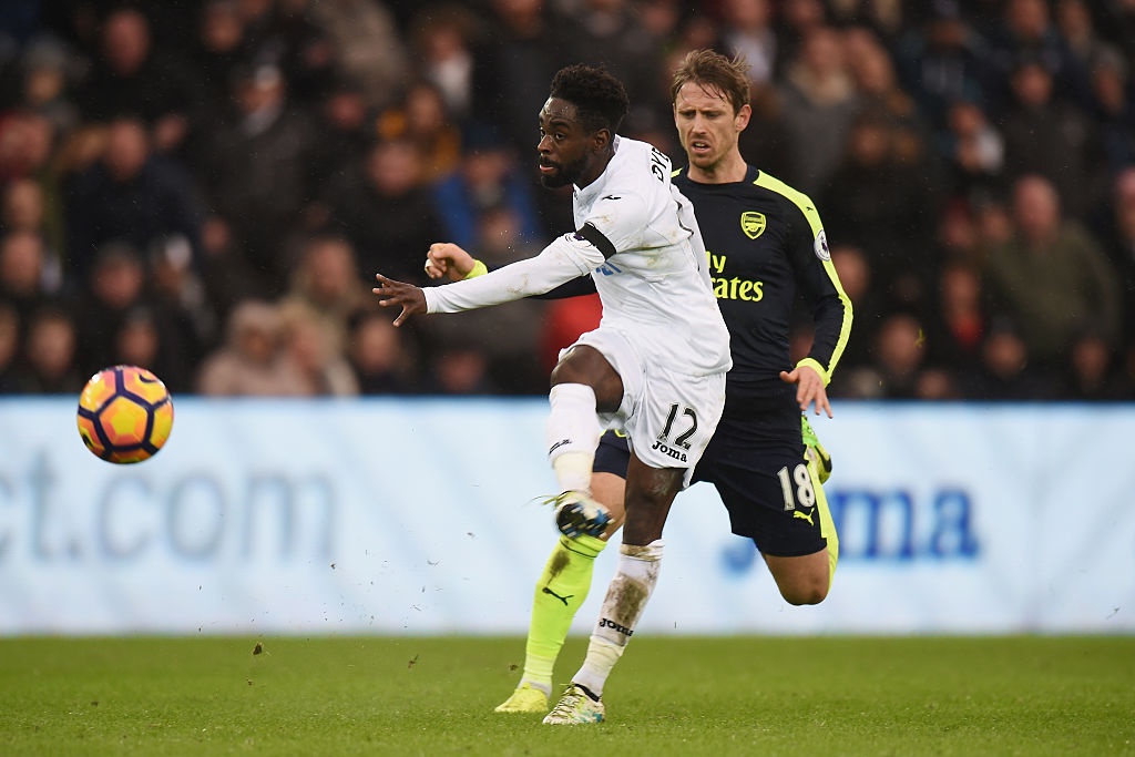 Pogba vao doi hinh that vong anh 9