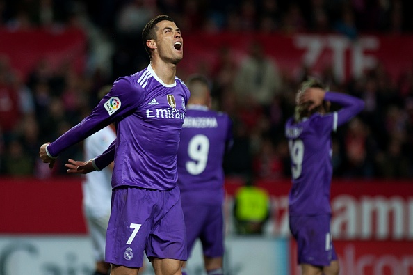 Real thua vi tinh than xa hoi anh 1