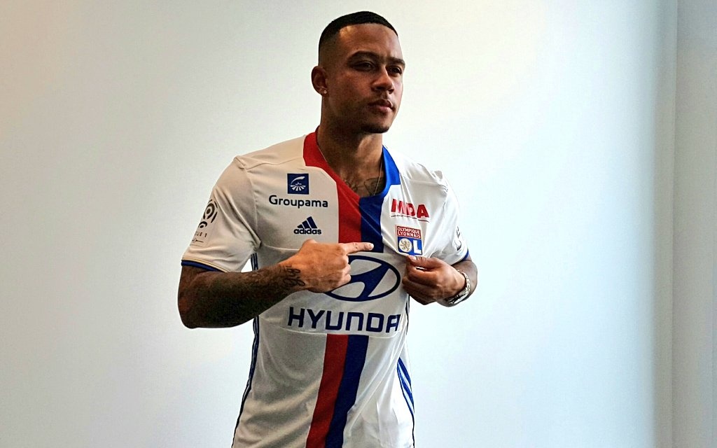 Pogba gửi lời chia tay Depay ảnh 1 Pogba gui loi chia tay Depay anh 1