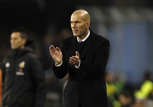 Zidane khong trach hoc tro du Real bi loai hinh anh