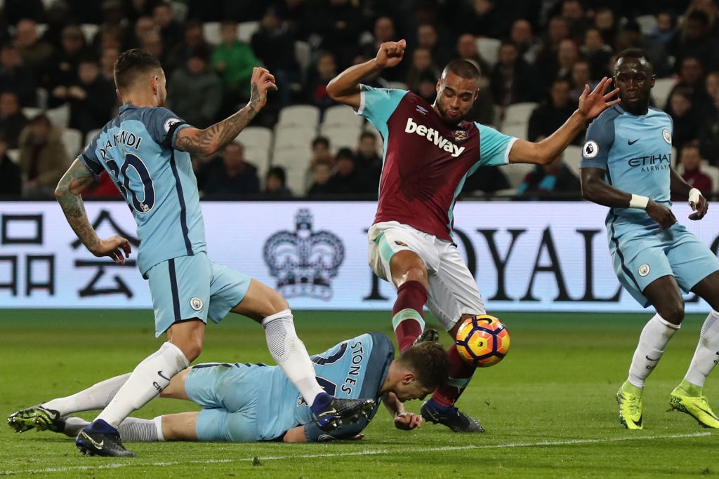 Stones do mau khi Man City thang anh 7